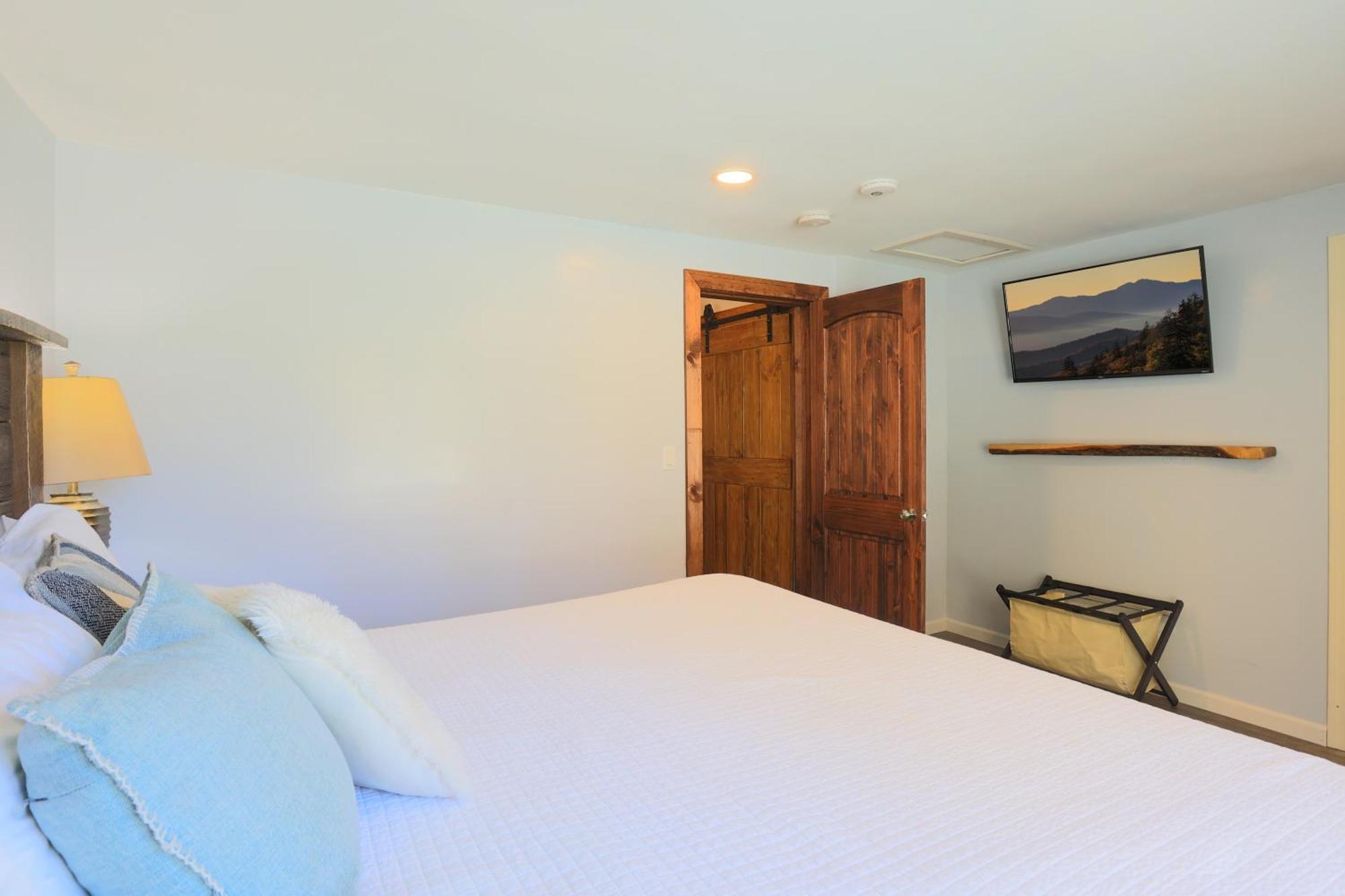 Relaxing 3Br Cottage 1 Mile To Main St Attractions Views جاتلينبرج المظهر الخارجي الصورة